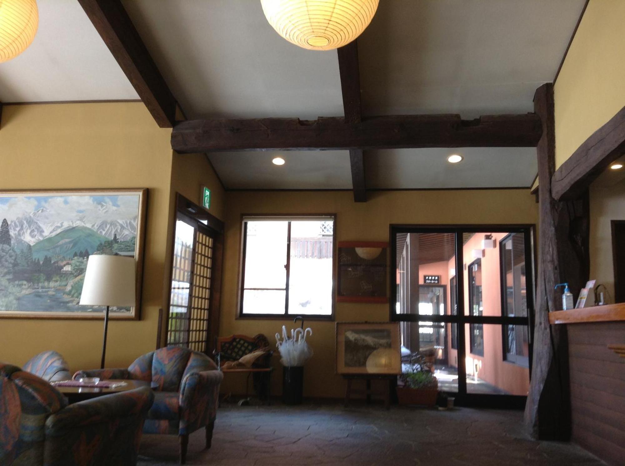 Hakuba Alpine Hotel Exterior photo
