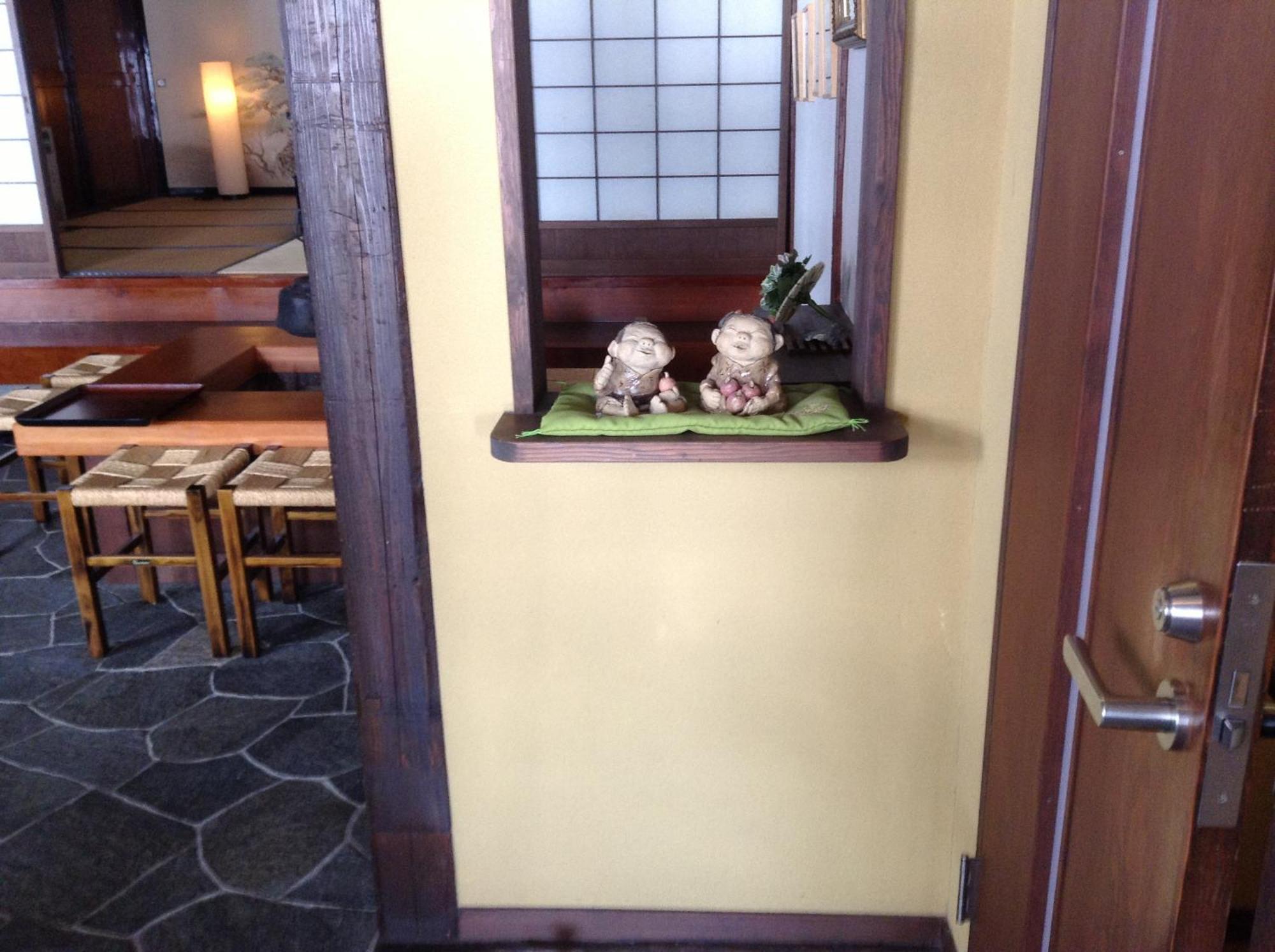 Hakuba Alpine Hotel Exterior photo